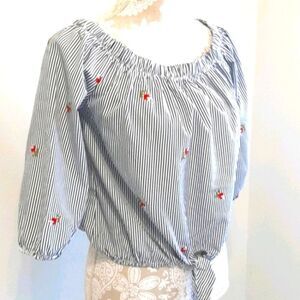 Kontrol Contemporary cropped embroidered top